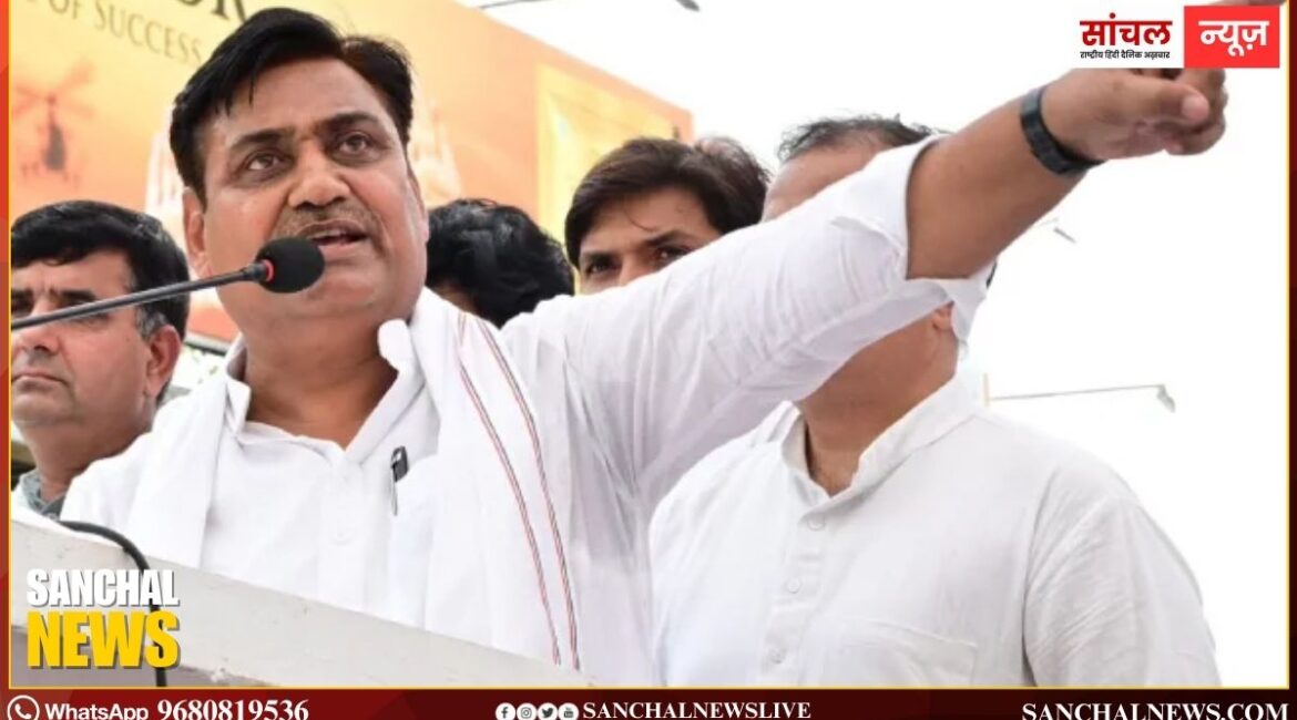 एसआईआर को लेकर डोटासरा ने घेरा; वोट चोरी करना चाहती है बीजेपी, राजस्थान में पंचायत-निकाय चुनाव टालने की तैयारी