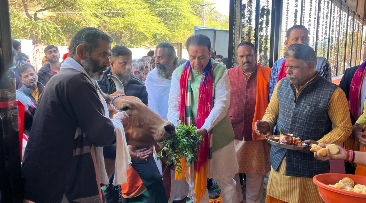 25 लाख के सीएसआर फण्ड से बनी आधुनिक गौशाला का जयपुर प्रभारी मंत्री ने किया लोकार्पण, धरती मां, गौमाता व स्वयं की मां की सेवा करना सर्वोत्तम कार्य -संसदीय कार्य मंत्री