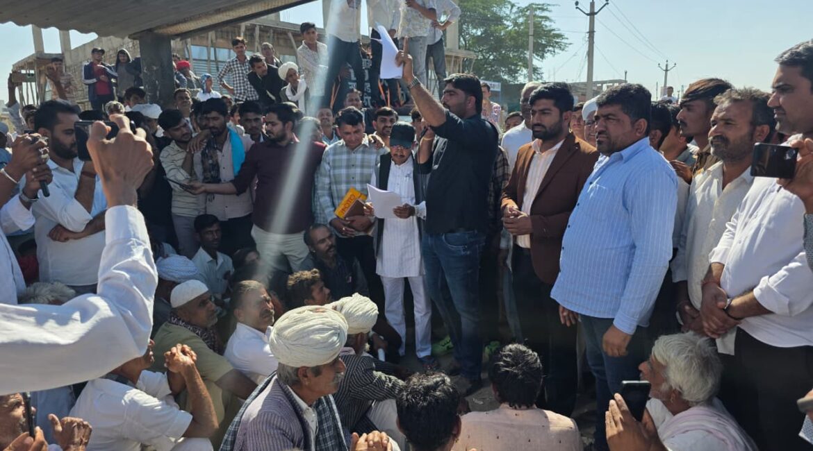 200 ट्रैक्टरों के साथ किसान का कलेक्ट्रेट घेराव; प्रशासन ने रैली को रोकने का प्रयास, किसानों की क्या-क्या मांगे हैं?