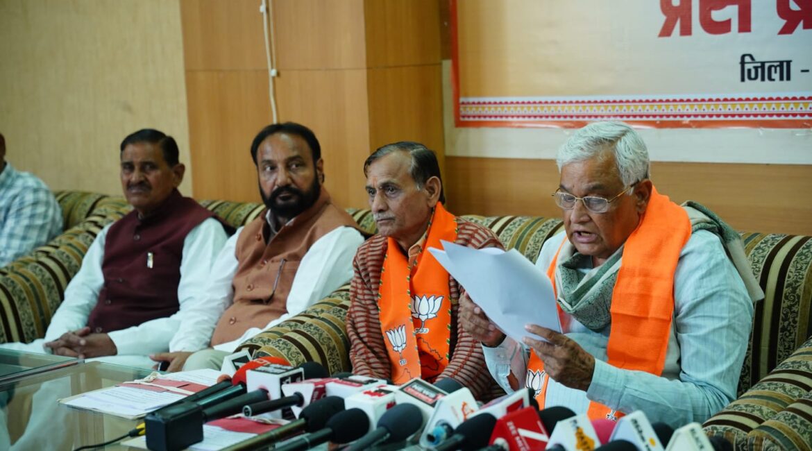 एथेनॉल फैक्ट्री से गंदा पानी निकलेगा और केमिकल से उनके फसल खराब होगी, मंत्री किरोड़ी लाल ने कहा-लेकिन इस समस्या का समाधान एक बड़ा एसटीपी प्लांट