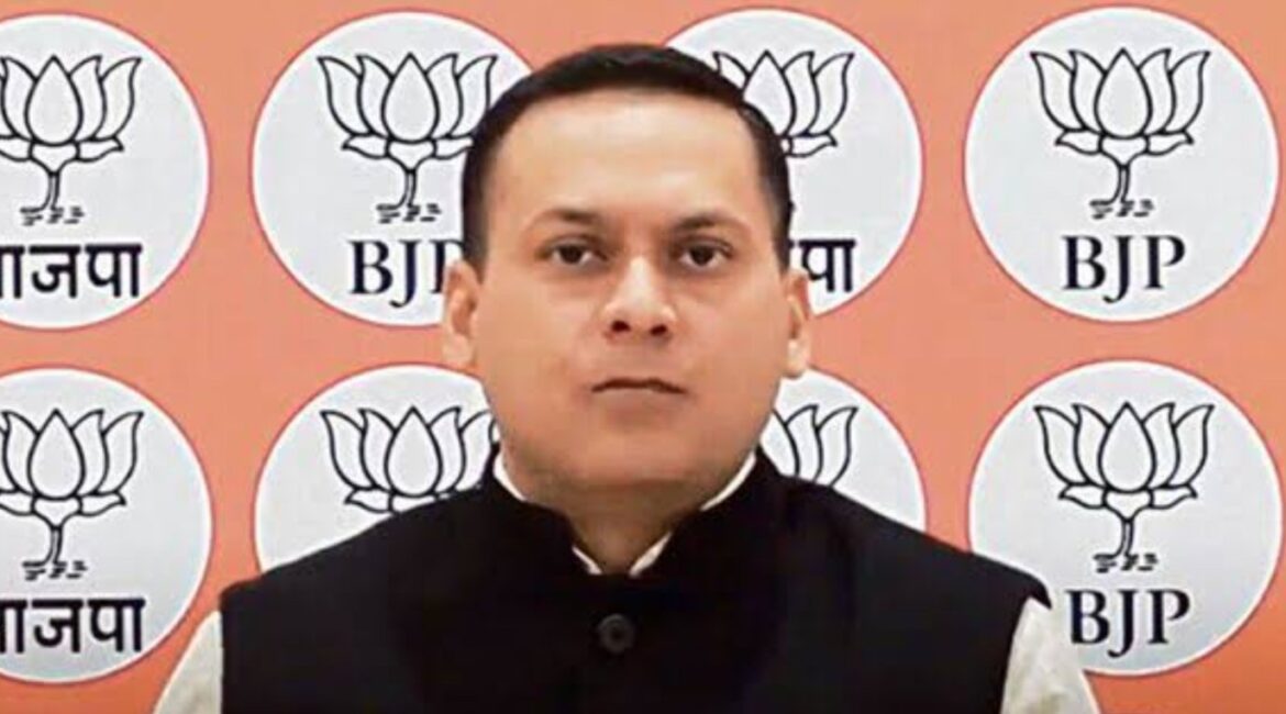 भाजपा आईटी सेल प्रमुख अमित मालवीय के खिलाफ FIR, सोशल मीडिया पोस्ट को लेकर TMC नेता ने की शिकायत, शुरू हुआ सियासी घमासान