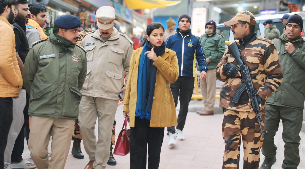 उत्तराखंड में 15 आईपीएस अफसरों के तबादले, तृप्ति भट्ट को अपर सचिव गृह की जिम्मेदारी उत्तराखंड में 15 आईपीएस अफसरों के तबादले, तृप्ति भट्ट को अपर सचिव गृह की जिम्मेदारी