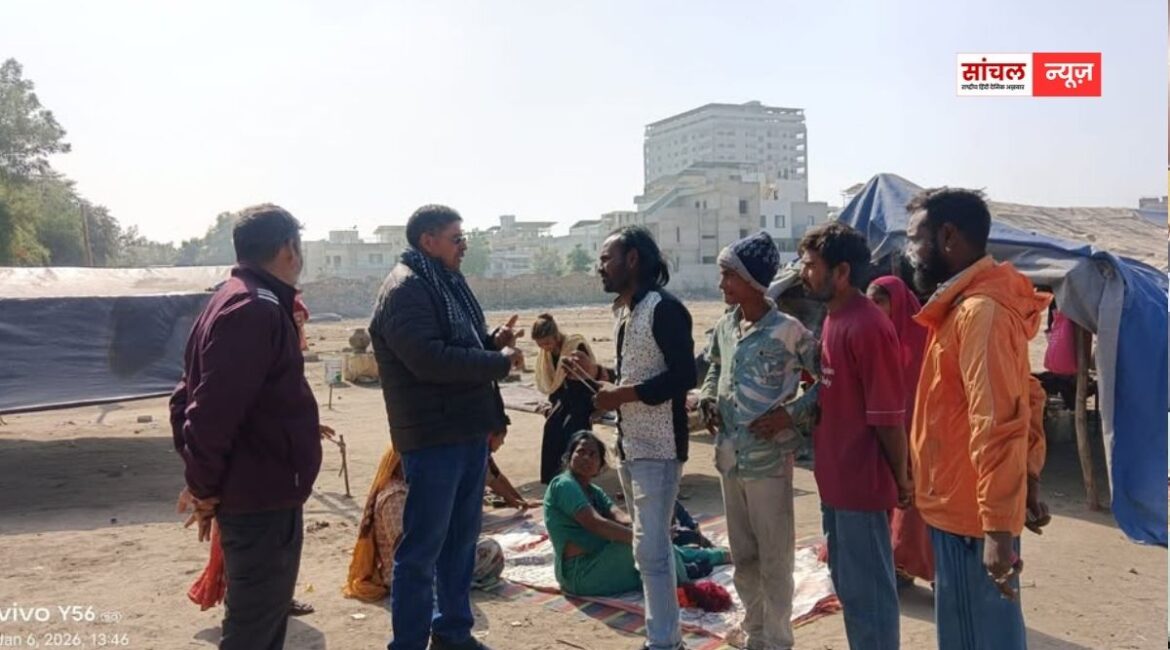 Pali News : “कोई भी पात्र मतदाता न छूटे” की संकल्पना को साकार, कलस्टर कैम्प में मतदाताओं का पंजीकरण