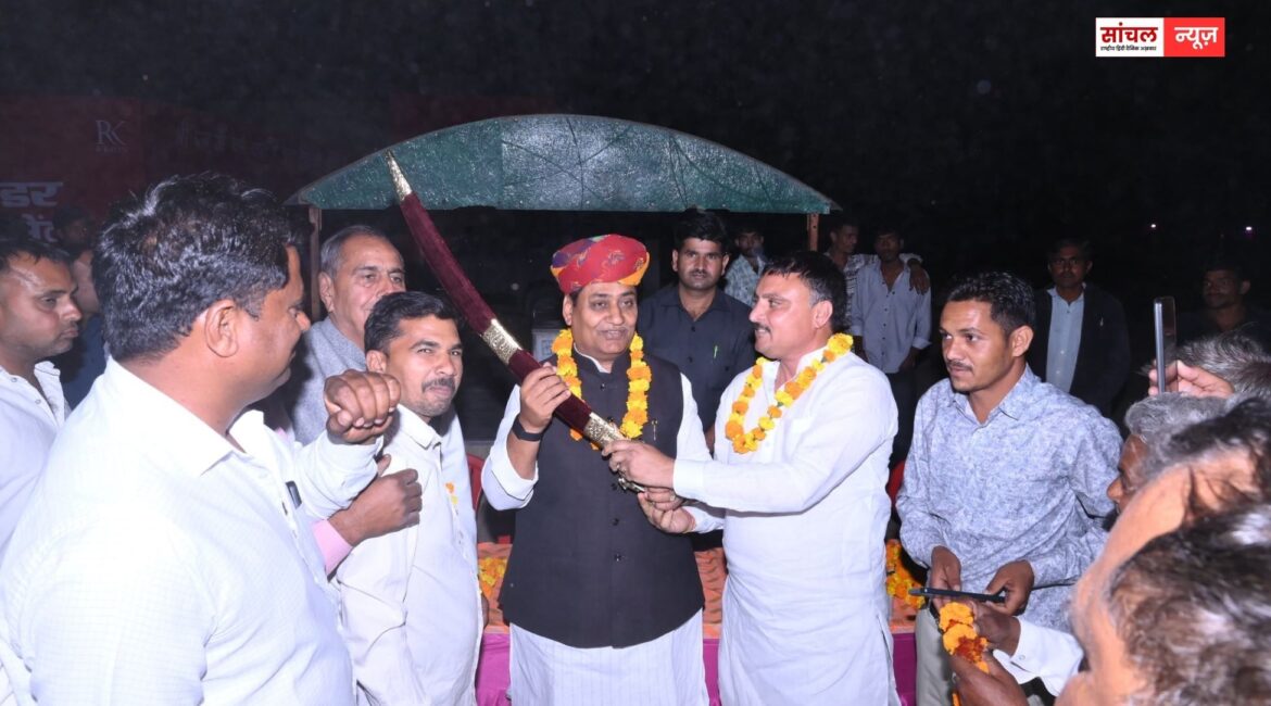 डोटासरा ने राठौड़ का नाम लेकर दिया बड़ा बयान, सरकार के अपने ही विधायकों की ‘चवन्नी’ भी नहीं चल रही