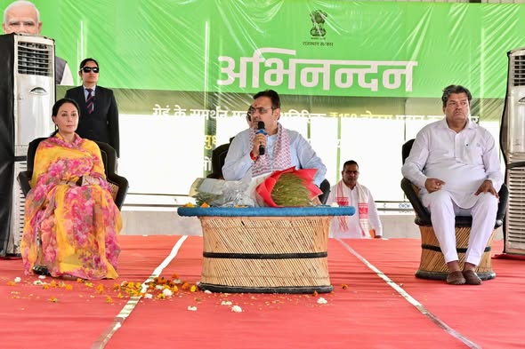 मुख्यमंत्री श्री भजनलाल शर्मा ने नहरी तंत्र, बिजली आपूर्ति और योजनाओं पर किसानों से लिया फीडबैक मुख्यमंत्री श्री भजनलाल शर्मा ने नहरी तंत्र, बिजली आपूर्ति और योजनाओं पर किसानों से लिया फीडबैक