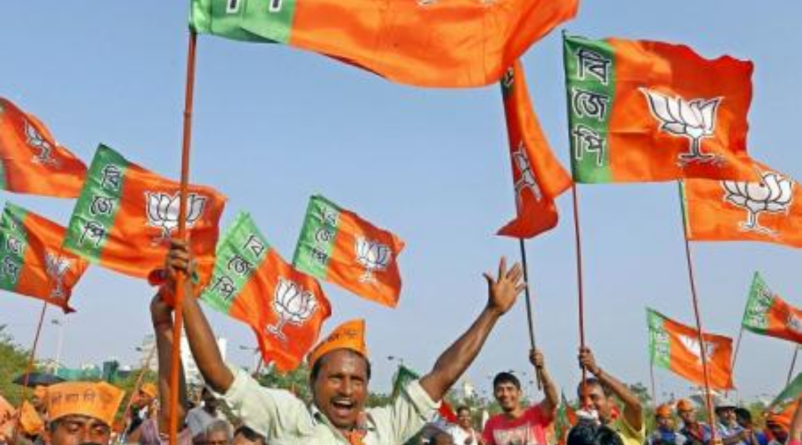 WB Assembly elections 2026: पश्चिम बंगाल विधानसभा चुनाव सियासी सरगर्मियां तेज, BJP ने पश्चिम बंगाल चुनाव के लिए जारी की 5 प्रत्याशियों की लिस्ट
