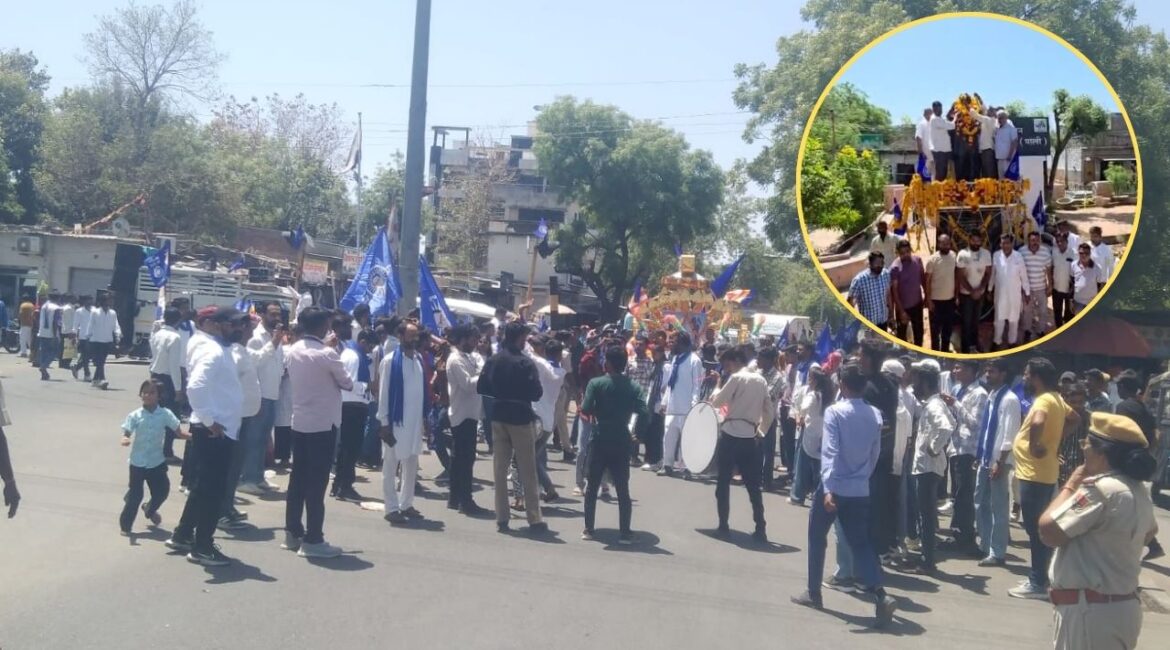 युवा कांग्रेस कमेटी के तत्वावधान में 135वी जयंती धूमधाम से मनाई, जयंती पर उमड़ा जन सैलाब युवा कांग्रेस कमेटी के तत्वावधान में 135वी जयंती धूमधाम से मनाई, जयंती पर उमड़ा जन सैलाब